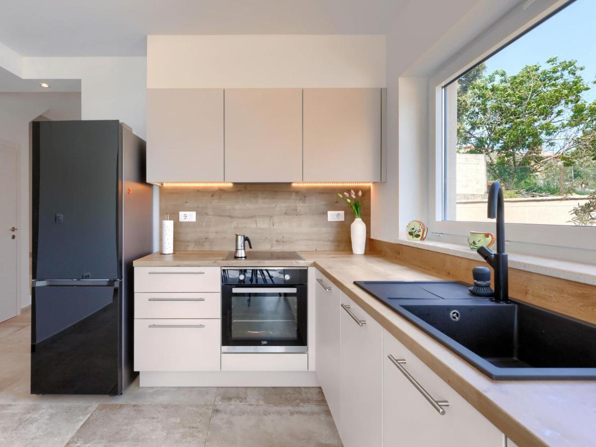 Karlo By Interhome *
